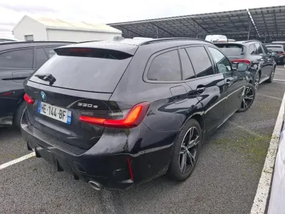 BMW Série 3 Touring 330eA 292ch M Sport occasion 2025 - Photo 2