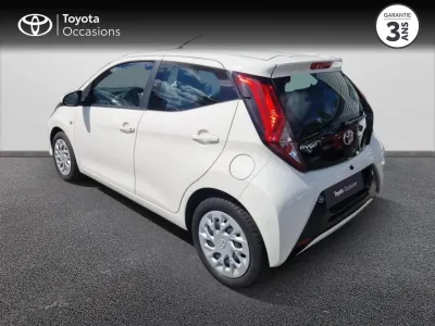 TOYOTA Aygo 1.0 VVT-i 72ch x-play x-shift 5P MY19 occasion 2020 - Photo 2