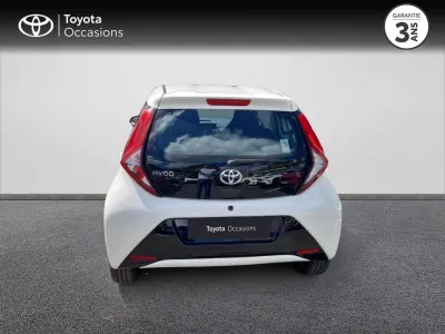 TOYOTA Aygo 1.0 VVT-i 72ch x-play x-shift 5P MY19 occasion 2020 - Photo 4