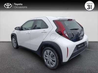 TOYOTA Aygo X 1.0 VVT-i 72ch Dynamic occasion 2023 - Photo 2