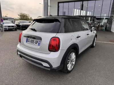 MINI Mini 5 Portes Cooper 136ch Edition Camden BVA7 occasion 2022 - Photo 2