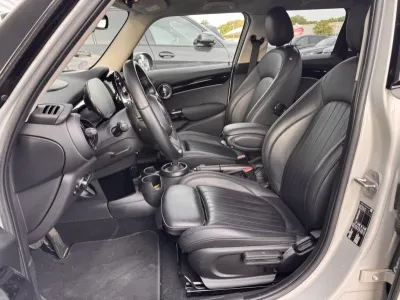 MINI Mini 5 Portes Cooper 136ch Edition Camden BVA7 occasion 2022 - Photo 4