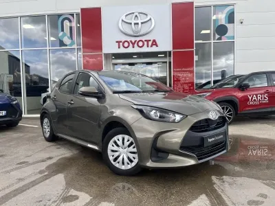 TOYOTA Yaris 116h Dynamic 5p MC24 occasion 2024 - Photo 2