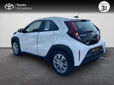 TOYOTA Aygo X 1.0 VVT-i 72ch Dynamic occasion 2023 - Photo 2