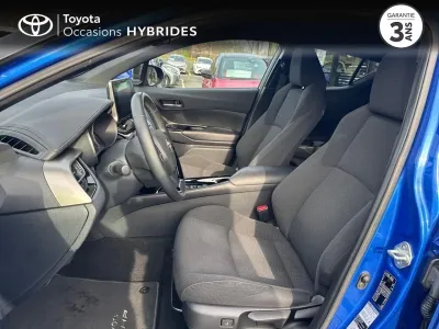 TOYOTA C-HR 122h Graphic 2WD E-CVT RC18 occasion 2019 - Photo 3