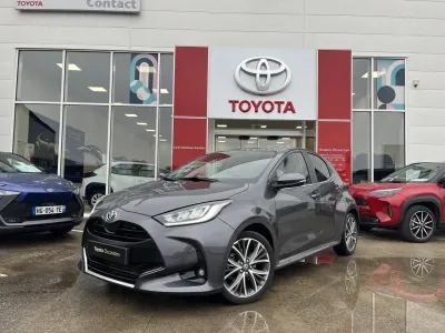 TOYOTA Yaris 116h Iconic 5p MY22 occasion 2023 - Photo 1