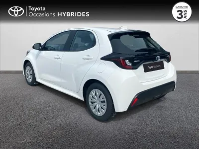 TOYOTA Yaris 116h Dynamic Business 5p MY22 occasion 2023 - Photo 2