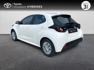 TOYOTA Yaris 116h Dynamic Business 5p MY22 occasion 2023 - Photo 2