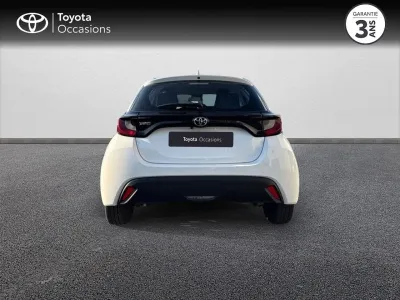 TOYOTA Yaris 120 VVT-i Dynamic 5p MY22 occasion 2024 - Photo 4
