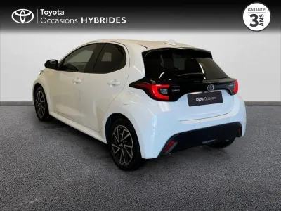 TOYOTA Yaris 116h Design 5p MY22 occasion 2023 - Photo 2