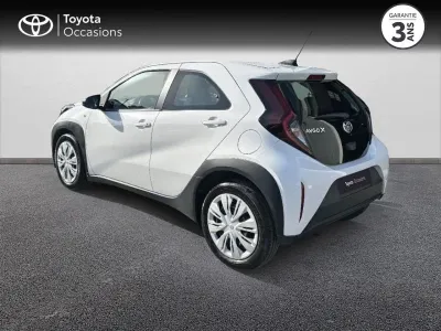TOYOTA Aygo X 1.0 VVT-i 72ch Dynamic occasion 2023 - Photo 2