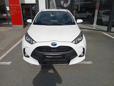 TOYOTA Yaris 116h Collection 5p MC24 occasion 2023 - Photo 2