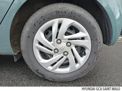 HYUNDAI i10 1.0 67ch ECO Initia occasion 2022 - Photo 4