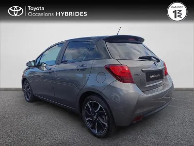 TOYOTA Yaris HSD 100h Collection 5p occasion 2016 - Photo 2