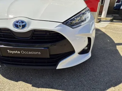 TOYOTA Yaris 116h Design 5p MY22 occasion 2023 - Photo 2