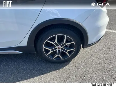 FIAT Tipo Cross 1.5 FireFly Turbo 130ch S/S Plus Hybrid DCT7 MY22 occasion 2023 - Photo 4