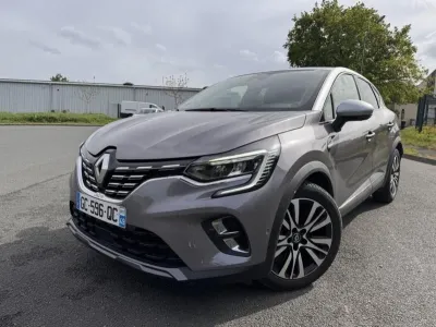 RENAULT Captur 1.6 E-Tech Plug-in 160ch Initiale Paris occasion 2021 - Photo 1