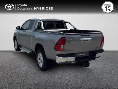 TOYOTA Hilux 2.4 D-4D 150ch X-Tra Cabine Légende 4WD RC19 occasion 2019 - Photo 2