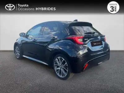 TOYOTA Yaris 116h Iconic 5p MY22 occasion 2023 - Photo 2