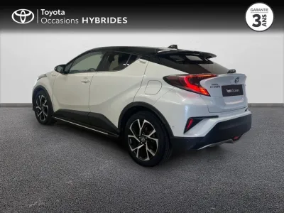 TOYOTA C-HR 122h Graphic 2WD E-CVT RC18 occasion 2018 - Photo 2