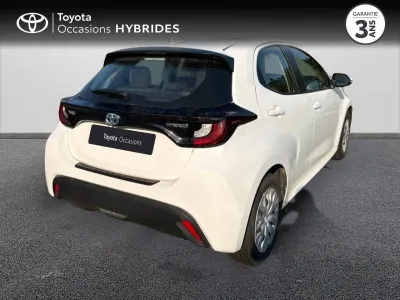 TOYOTA Yaris 116h Dynamic 5p MY22 occasion 2023 - Photo 2