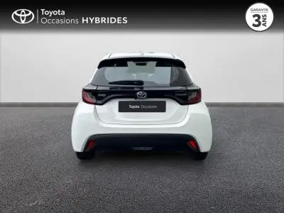 TOYOTA Yaris 116h Dynamic Business 5p + Programme Beyond Zero Academy MY22 occasion 2024 - Photo 4