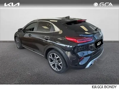 KIA XCeed 1.6 GDi 105ch + Plug-In 60.5ch Black & White Edition DCT6 MY22 occasion 2022 - Photo 2