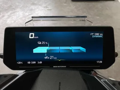 BMW C E04 chargeur rapide covering noir mat occasion 2025 - Photo 3
