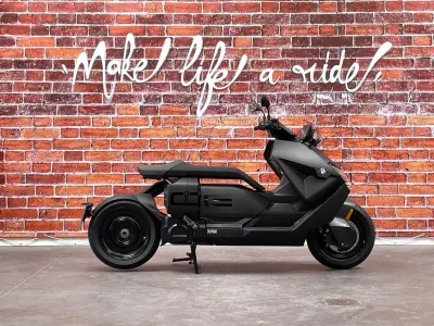 BMW C E04 chargeur rapide covering noir mat occasion 2025 - Photo 3