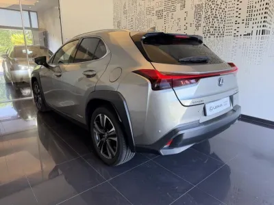 LEXUS UX 250h 2WD Premium Edition MY22 occasion 2020 - Photo 4
