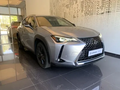 LEXUS UX 250h 2WD Luxe Plus MY22 occasion 2022 - Photo 3