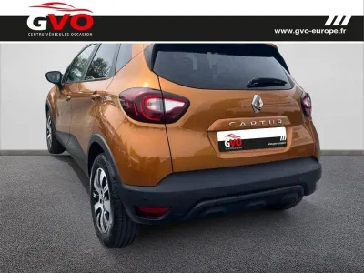RENAULT Captur 0.9 TCe 90ch energy Life Euro6c occasion 2018 - Photo 2