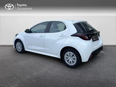 TOYOTA Yaris 70 VVT-i Dynamic Business 5p MY22 occasion 2023 - Photo 2