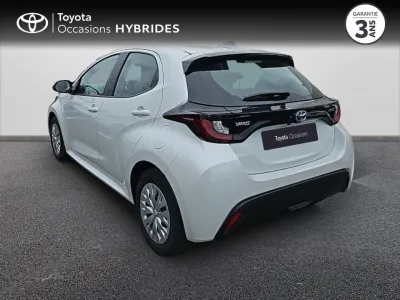 TOYOTA Yaris 116h Dynamic 5p MY22 occasion 2023 - Photo 2
