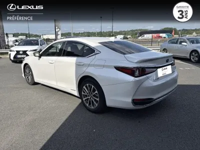 LEXUS ES 300h Business MY23 avec TVA occasion 2022 - Photo 2