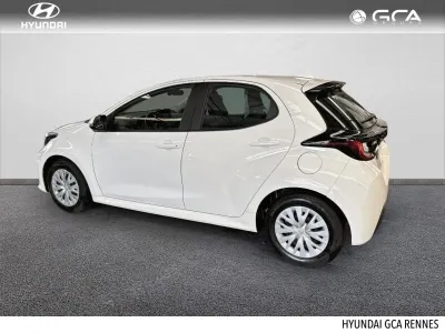 TOYOTA Yaris Affaires 116h Dynamic Business Affaire MY22 + Programme Toyota Expérience occasion 2023 - Photo 2