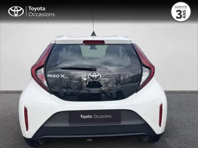 TOYOTA Aygo X 1.0 VVT-i 72ch Dynamic occasion 2023 - Photo 4