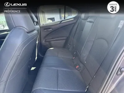 LEXUS UX 300h Luxe techno toit ouvrant 2WD MC25 occasion 2025 - Photo 4