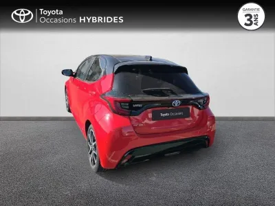 TOYOTA Yaris 116h Première 5p occasion 2021 - Photo 2