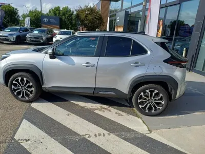 TOYOTA Yaris Cross 130h Design MY25 occasion 2026 - Photo 4