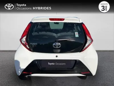 TOYOTA Aygo 1.0 VVT-i 69ch x-play x-shift 5p occasion 2018 - Photo 4