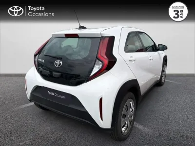 TOYOTA Aygo X 1.0 VVT-i 72ch Dynamic occasion 2024 - Photo 2