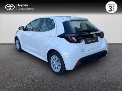 TOYOTA Yaris 70 VVT-i France Business 5p occasion 2021 - Photo 2