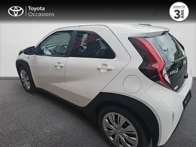 TOYOTA Aygo X 1.0 VVT-i 72ch Dynamic occasion 2022 - Photo 2