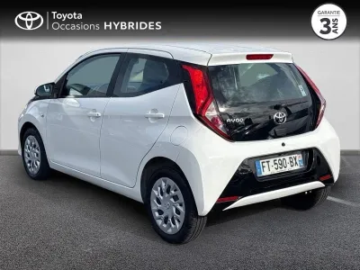 TOYOTA Aygo 1.0 VVT-i 72ch x-play 5P MY19 occasion 2020 - Photo 4