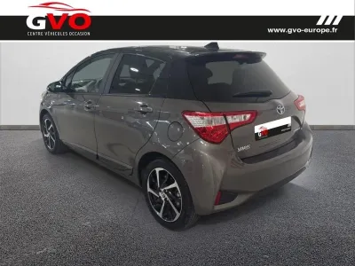 TOYOTA Yaris 100h Collection 5p occasion 2020 - Photo 2