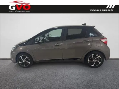 TOYOTA Yaris 100h Collection 5p occasion 2020 - Photo 3