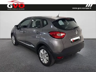 RENAULT Captur 0.9 TCe 90ch Stop&Start energy Zen Euro6 114g 2016 occasion 2017 - Photo 2