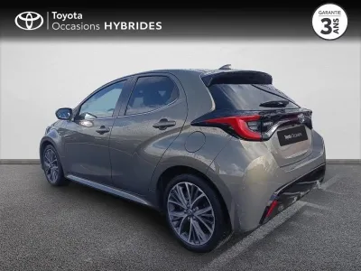 TOYOTA Yaris 116h Iconic 5p occasion 2020 - Photo 2