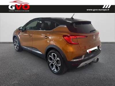 RENAULT Captur 1.5 Blue dCi 115ch Intens EDC occasion 2020 - Photo 2